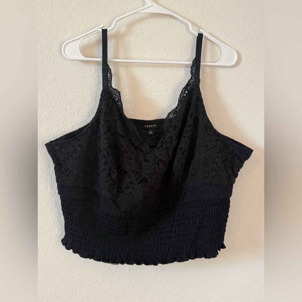 Women’s Torrid Black Lace Smocked Crop Top Size 3X Plus